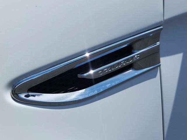 Used 2013 Ford Taurus SE FWD image 24