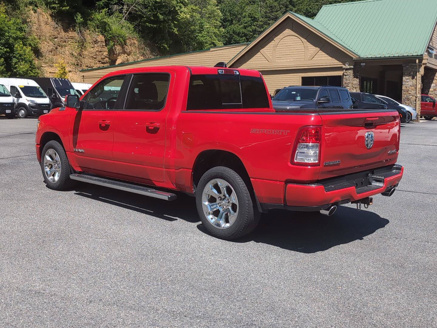 Used 2022 RAM 1500 Big Horn AWD/4WD image 39