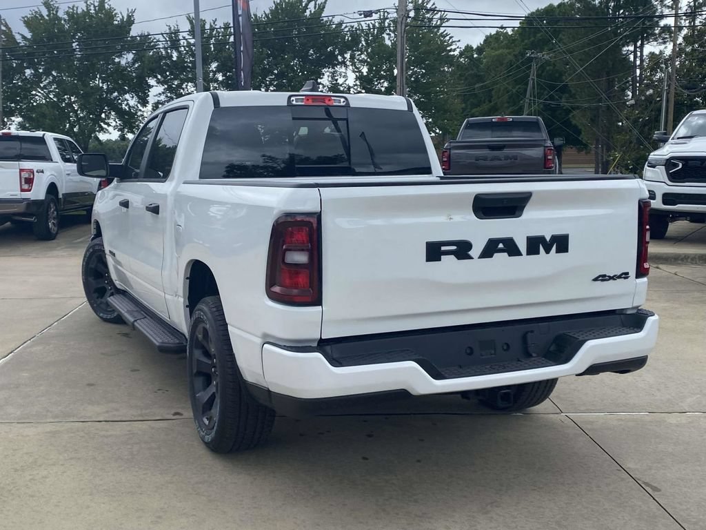 New 2026 RAM 1500 Express AWD/4WD image 34
