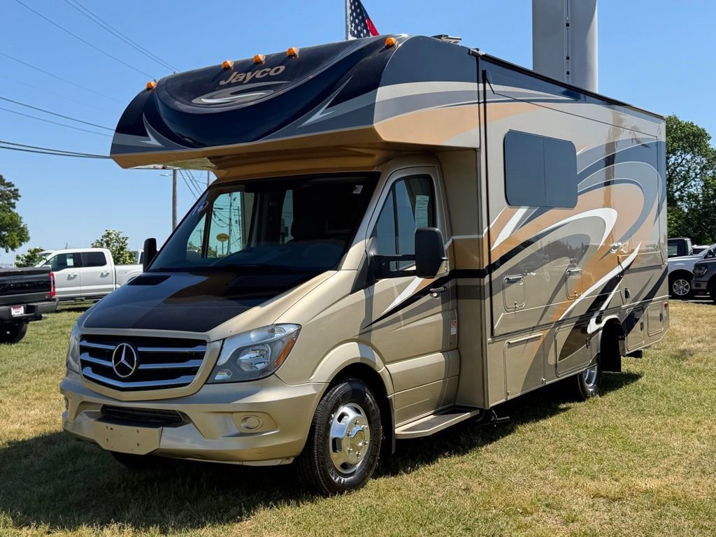 Used 2016 Mercedes-Benz Sprinter 3500 image 7
