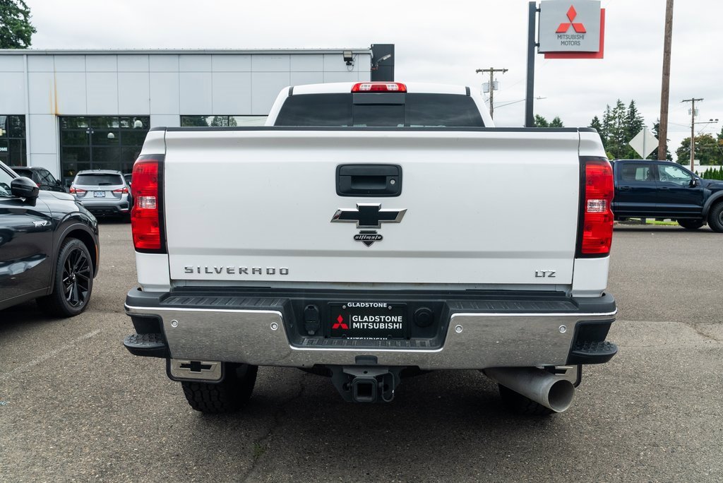 Used 2018 Chevrolet Silverado 2500 LTZ image 5