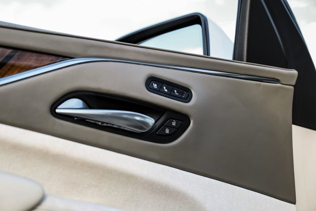 Used 2023 Cadillac Escalade Sport Platinum w/ LPO, ONYX Package image 56