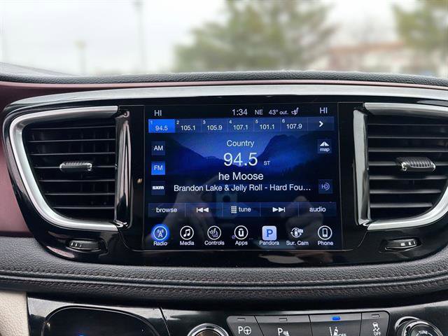 Used 2017 Chrysler Pacifica Limited w/ Advanced Safetytec Group image 12