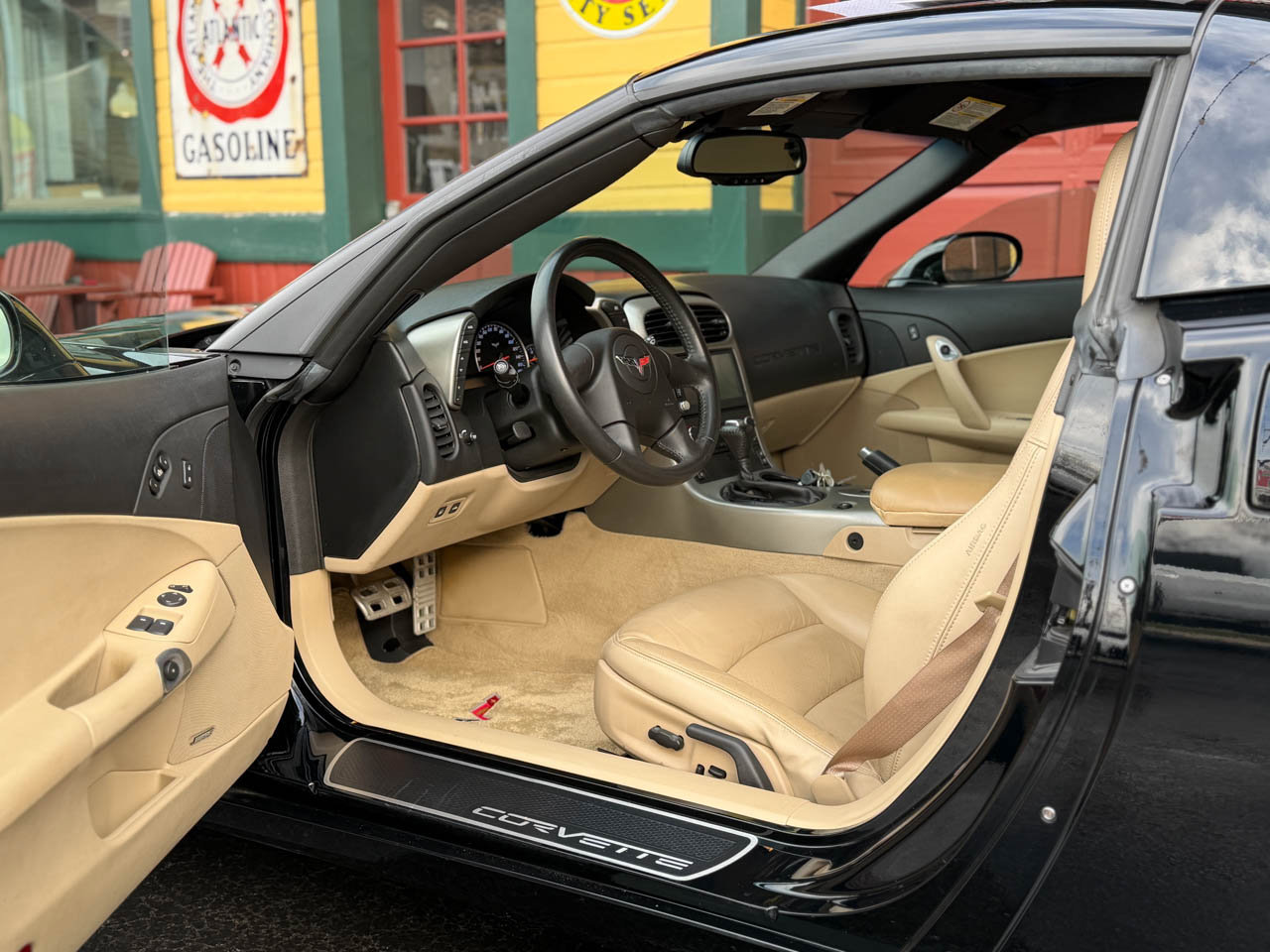 Used 2005 Chevrolet Corvette Coupe w/ Preferred Equipment Group image 14