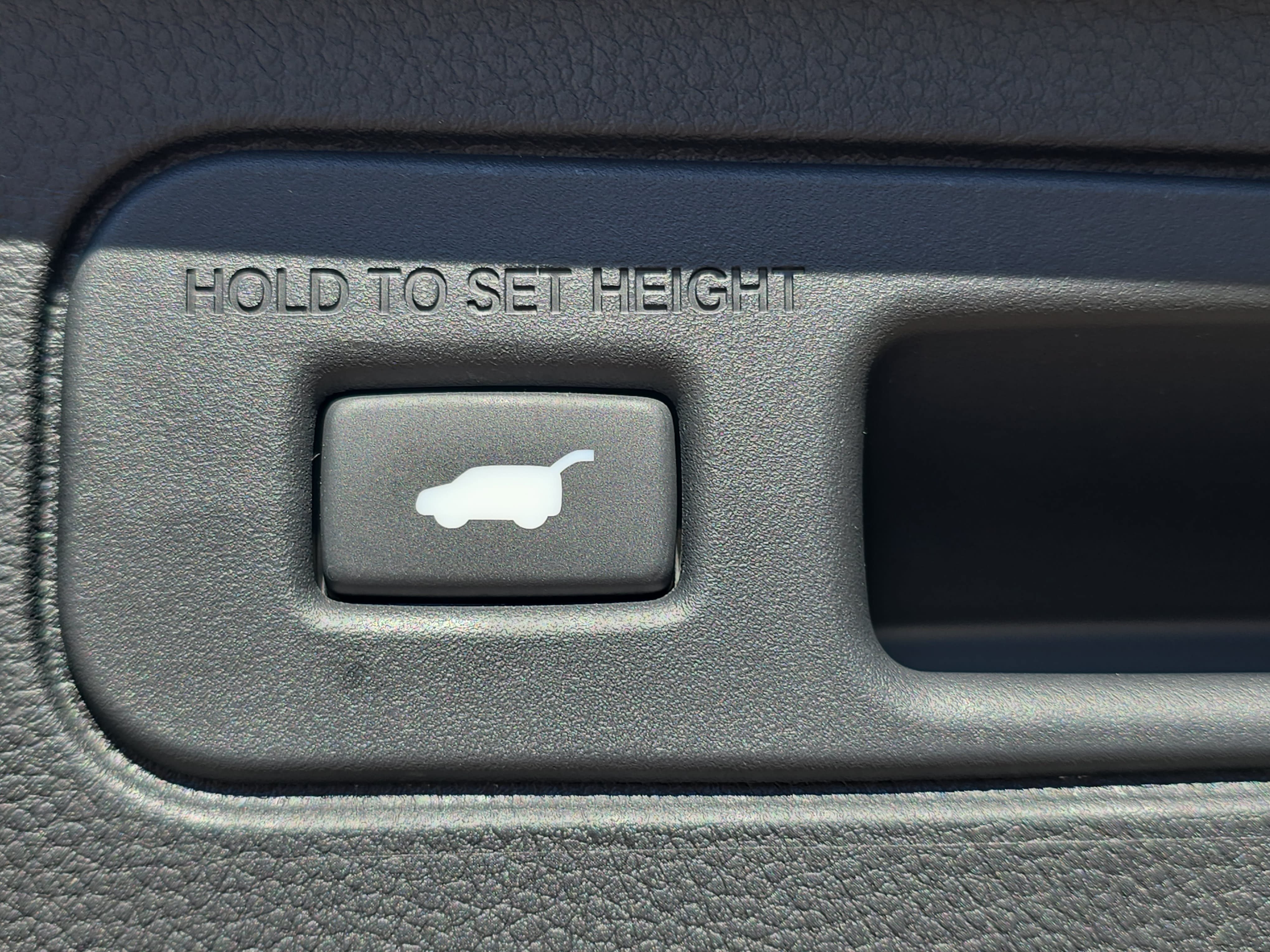 Used 2025 Honda Pilot Touring image 13