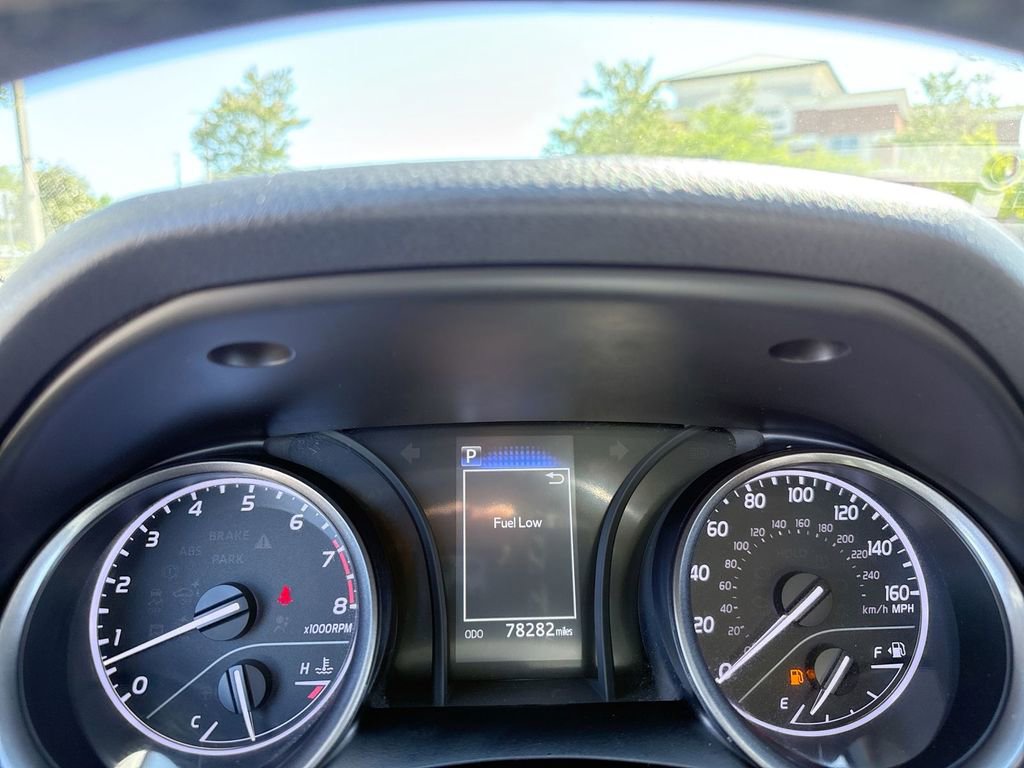 Used 2023 Toyota Camry SE FWD image 12
