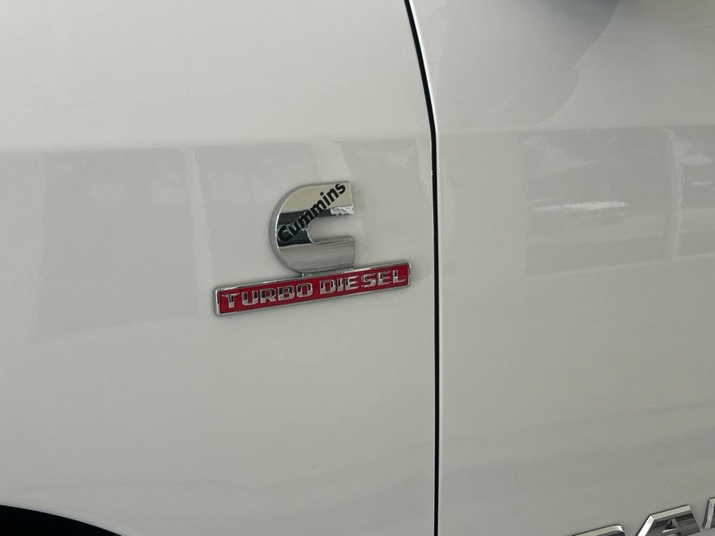 Used 2026 RAM 2500 Laramie AWD/4WD image 16