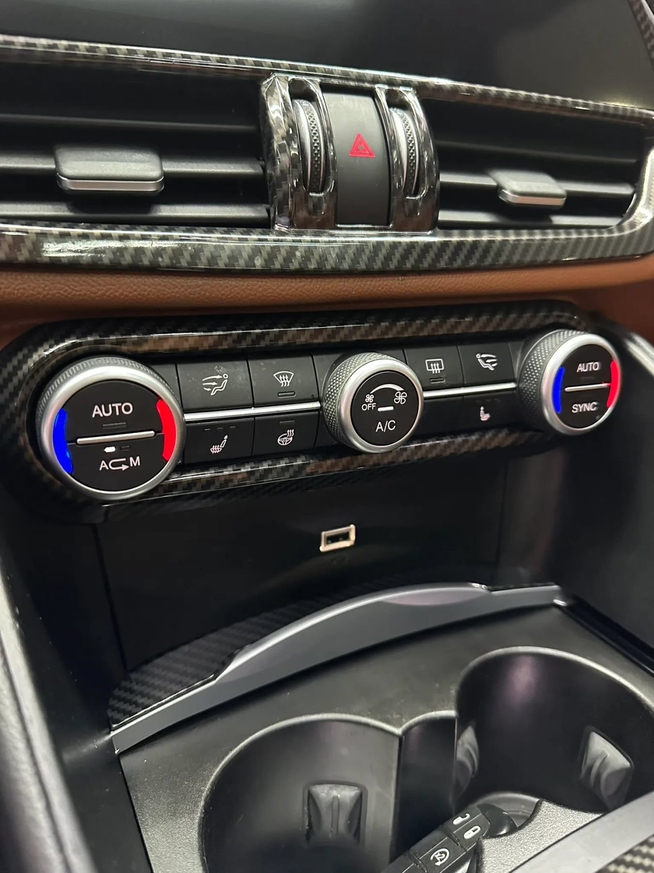 Used 2018 Alfa Romeo Giulia Ti Sport w/ Quick Order Package 22U Sport RWD image 19