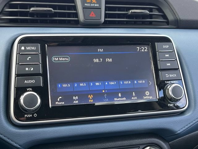Used 2025 Nissan Versa SV FWD image 19