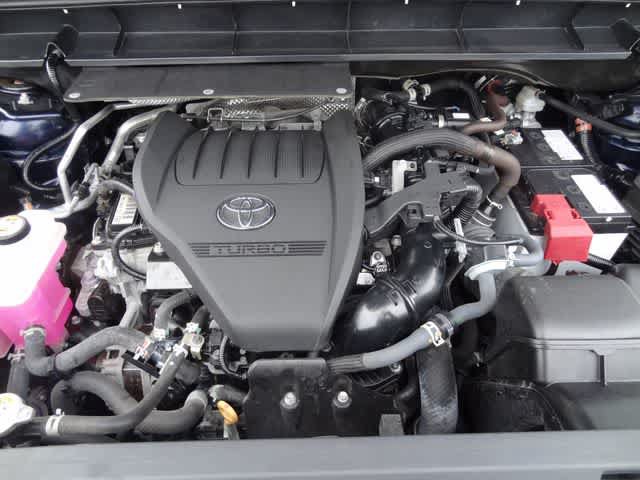 Certified 2025 Toyota Highlander LE FWD image 38