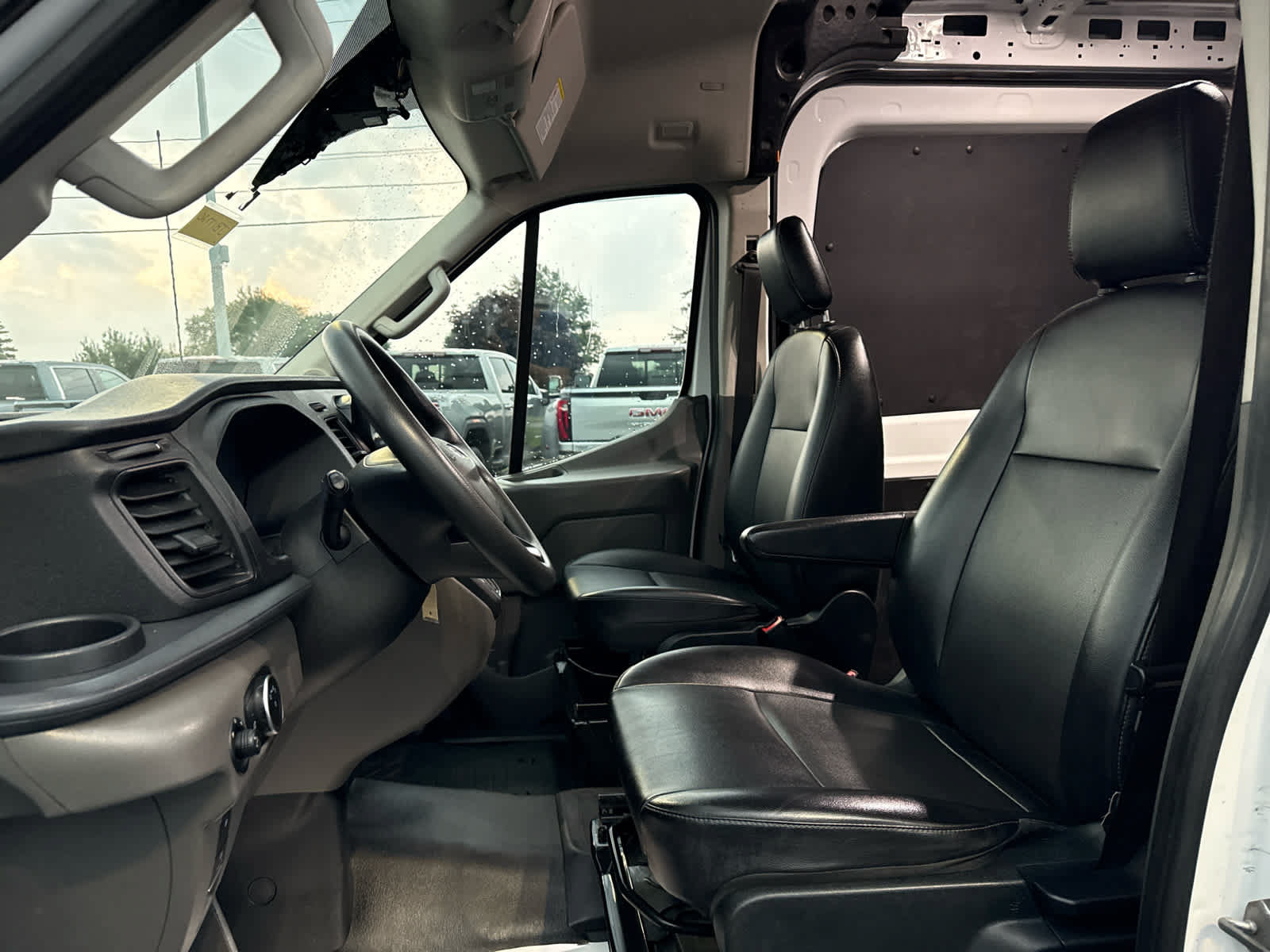 Used 2023 Ford Transit 250 Medium Roof w/ Load Area Protection Package RWD image 11