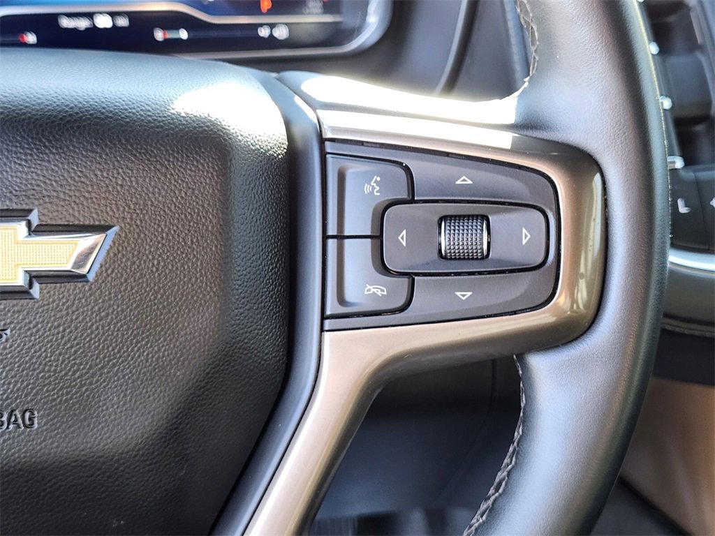 Used 2023 Chevrolet Suburban High Country w/ Premium Package 2 image 33