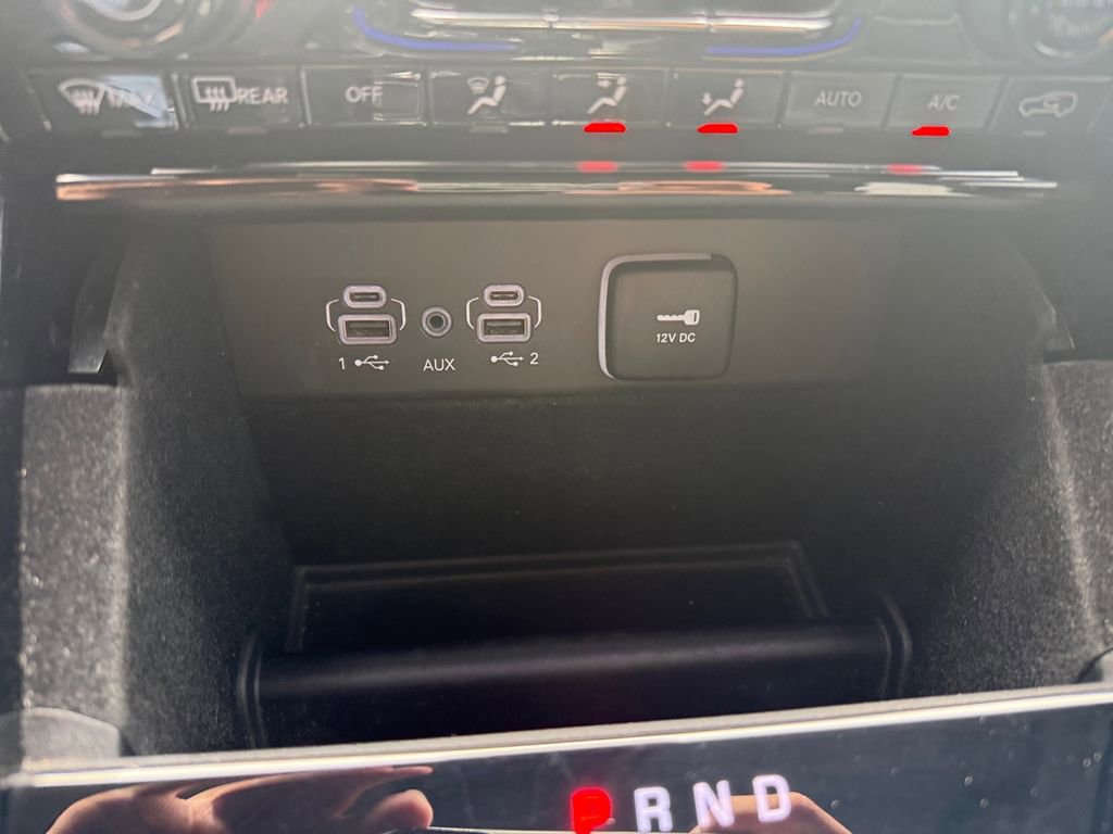 Used 2021 Jeep Grand Cherokee L Limited RWD image 27