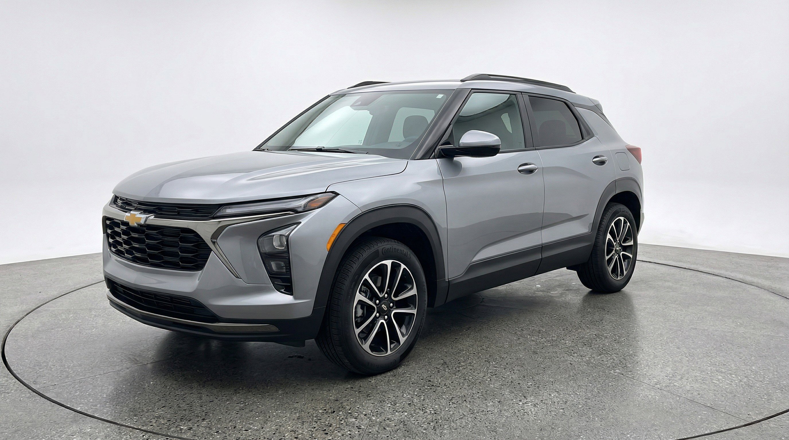 Used 2025 Chevrolet TrailBlazer LT image 3