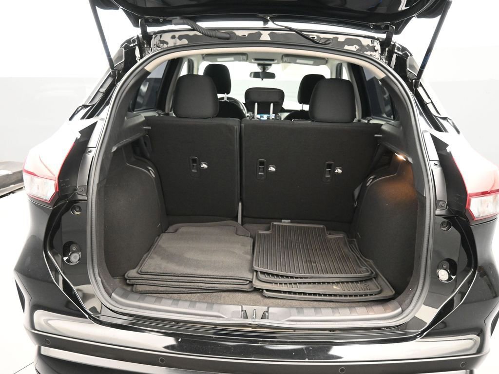 Used 2023 Nissan Kicks SV image 21