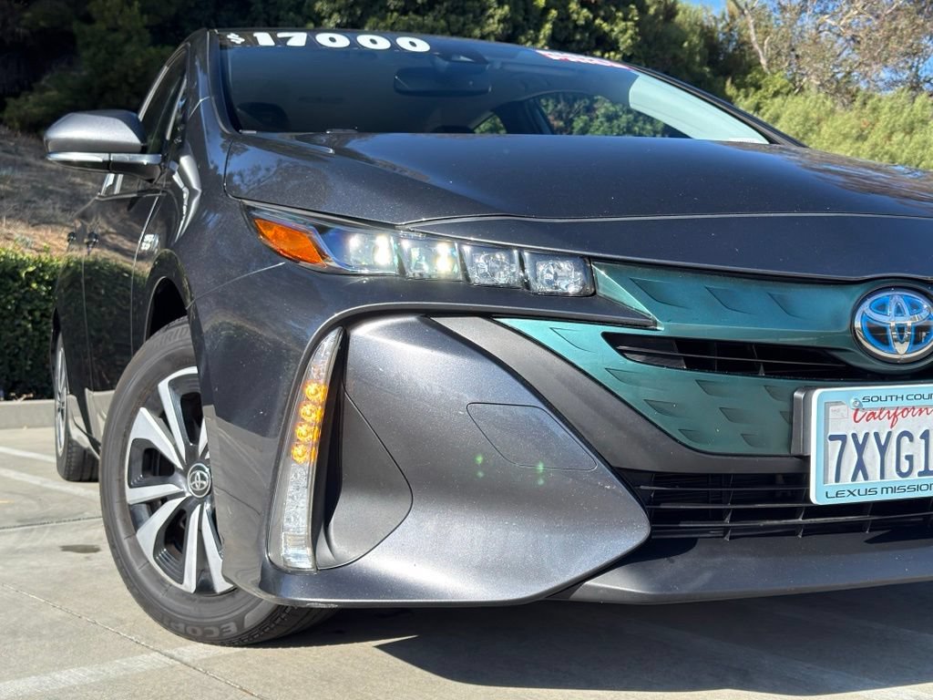 Used 2017 Toyota Prius Prime Premium w/ Carpet Mat Package FWD image 5