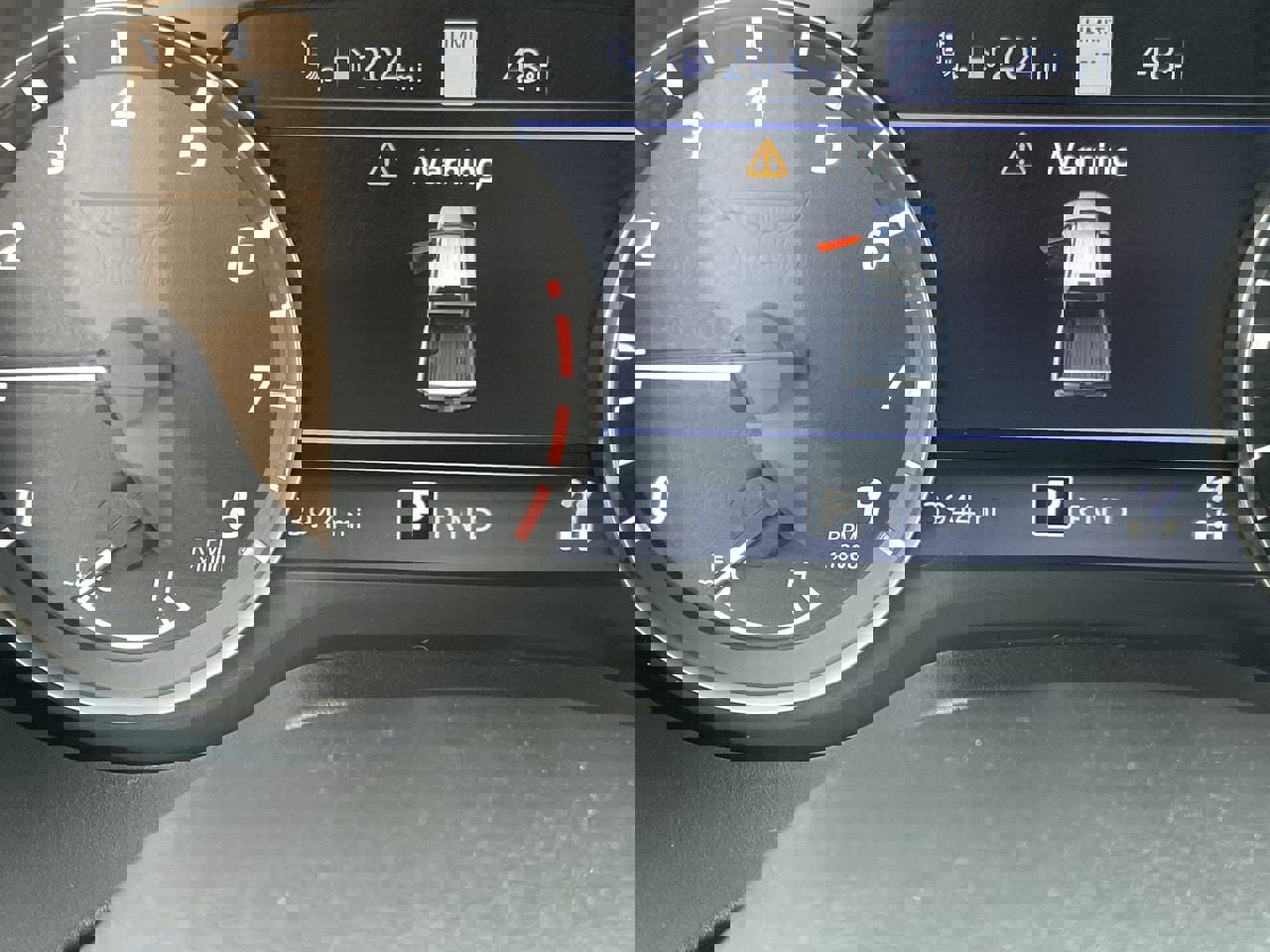 Used 2021 Nissan Titan SV w/ SV Convenience Package image 31