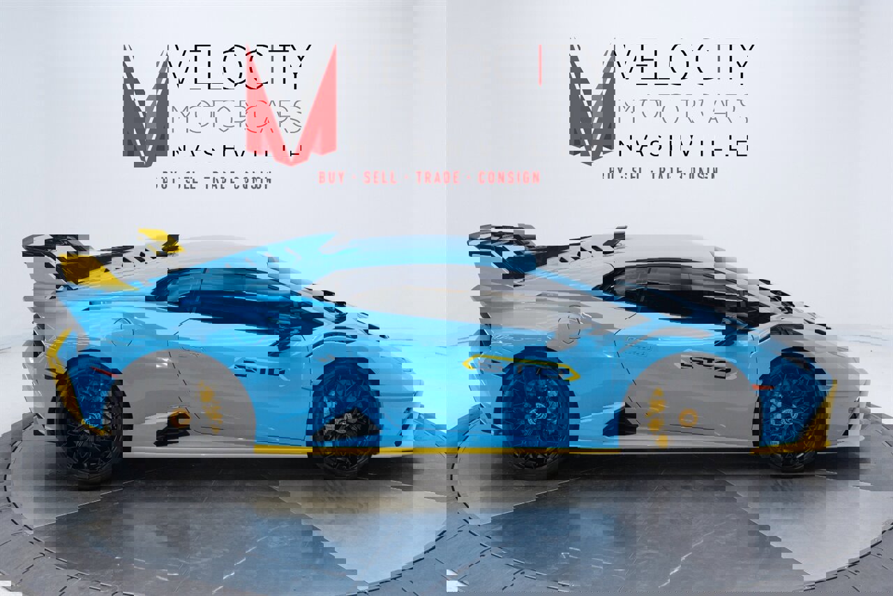 Used 2023 Lamborghini Huracan STO image 13