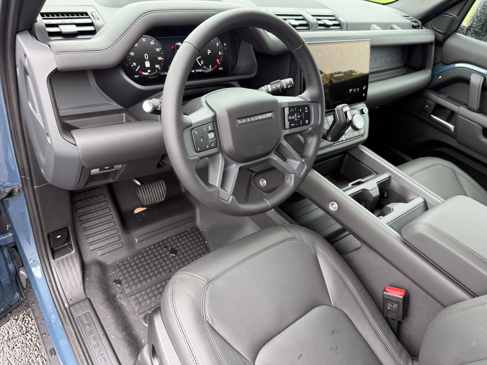 New 2026 Land Rover Defender 110 S AWD/4WD image 13