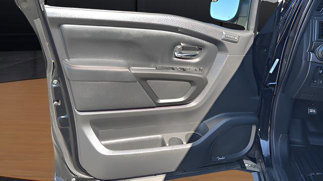 Used 2021 Nissan Titan PRO-4X w/ Pro-4x Convenience Package image 32