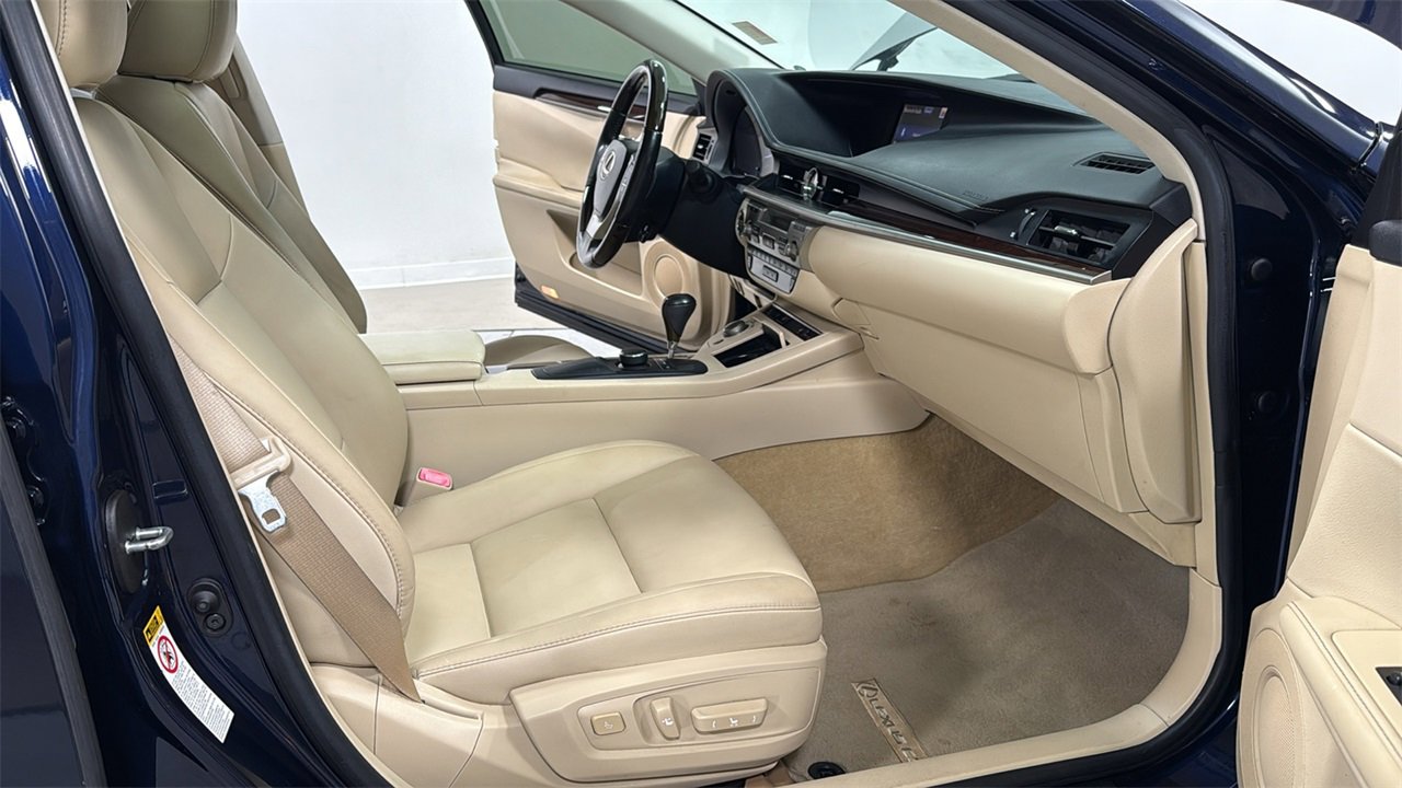 Used 2013 Lexus ES 350 image 18