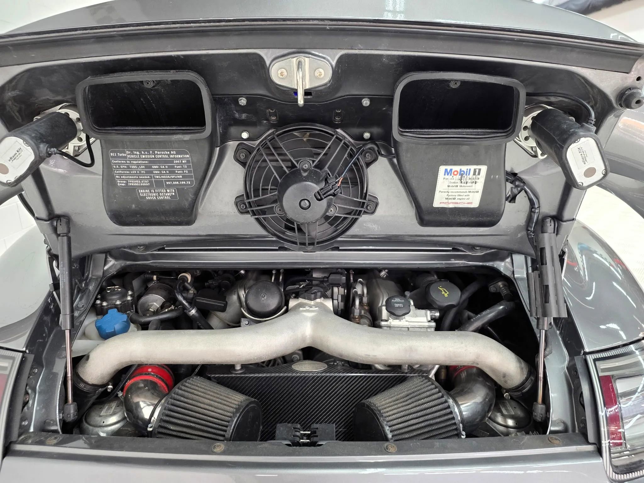 Used 2007 Porsche 911 Turbo image 27