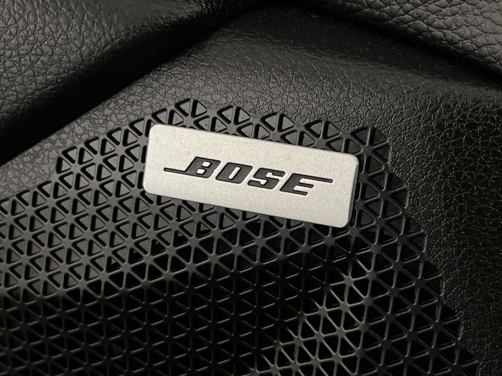 Used 2025 Kia Seltos SX w/ SX Sunroof Package image 37