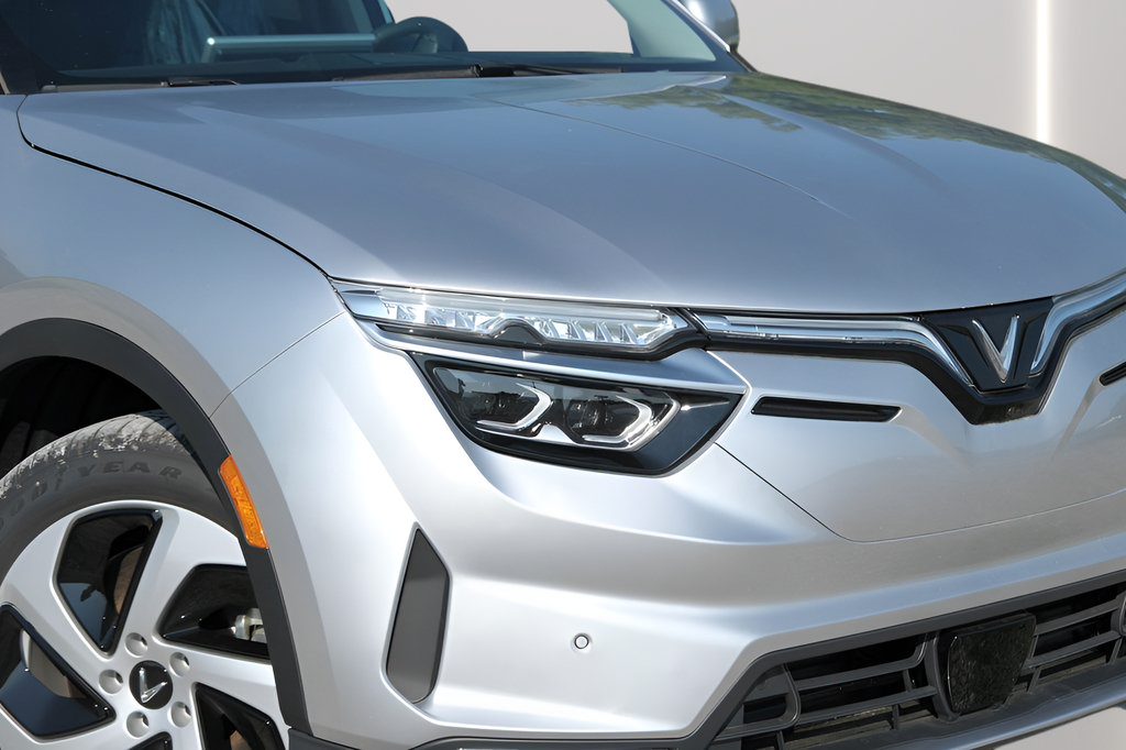New 2025 VinFast VF 8 Eco AWD/4WD image 30