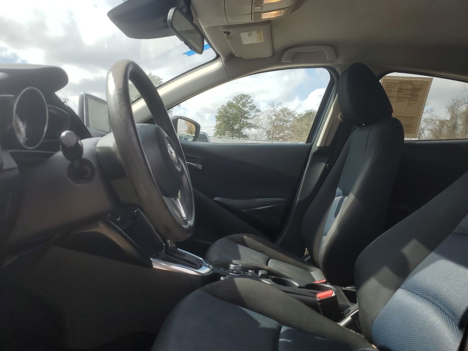 Used 2017 Toyota Yaris iA image 8