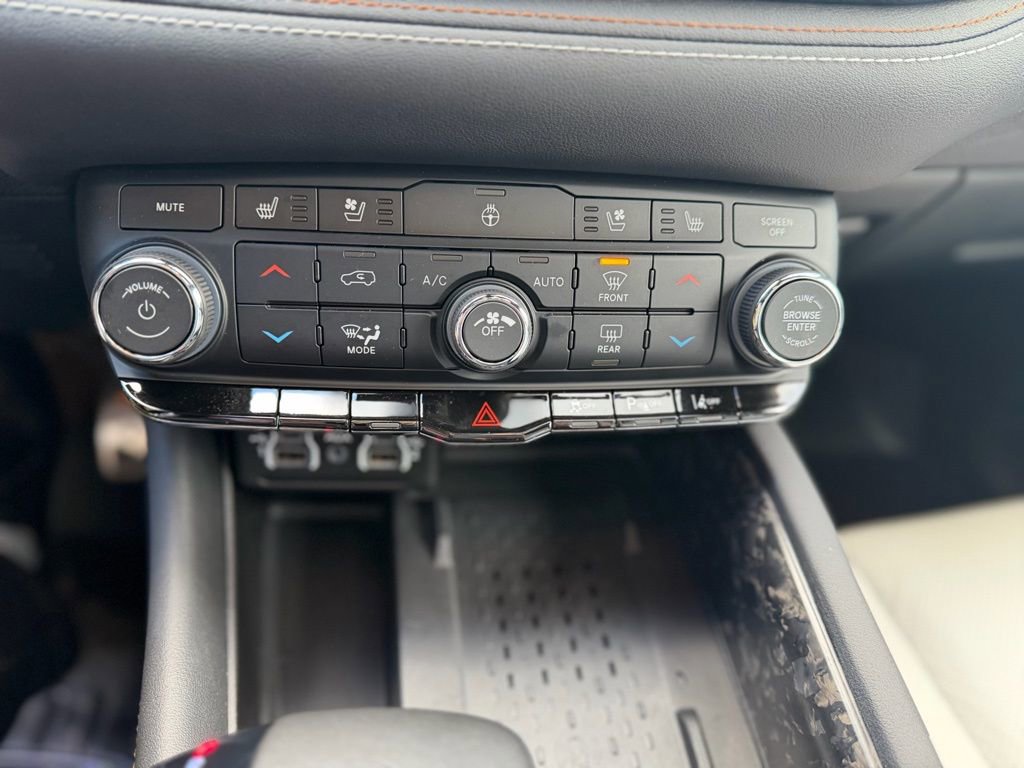 Used 2025 Dodge Durango SRT Hellcat image 18