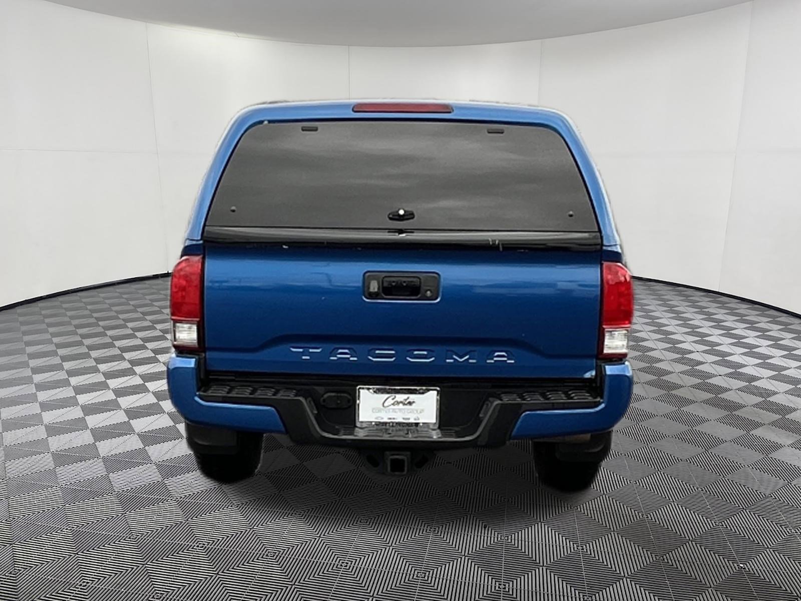 Used 2016 Toyota Tacoma TRD Sport w/ Towing Package image 5