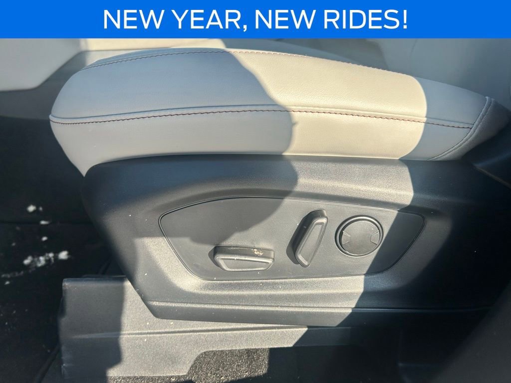 New 2026 Ford Explorer Active w/ Active Comfort Package image 15