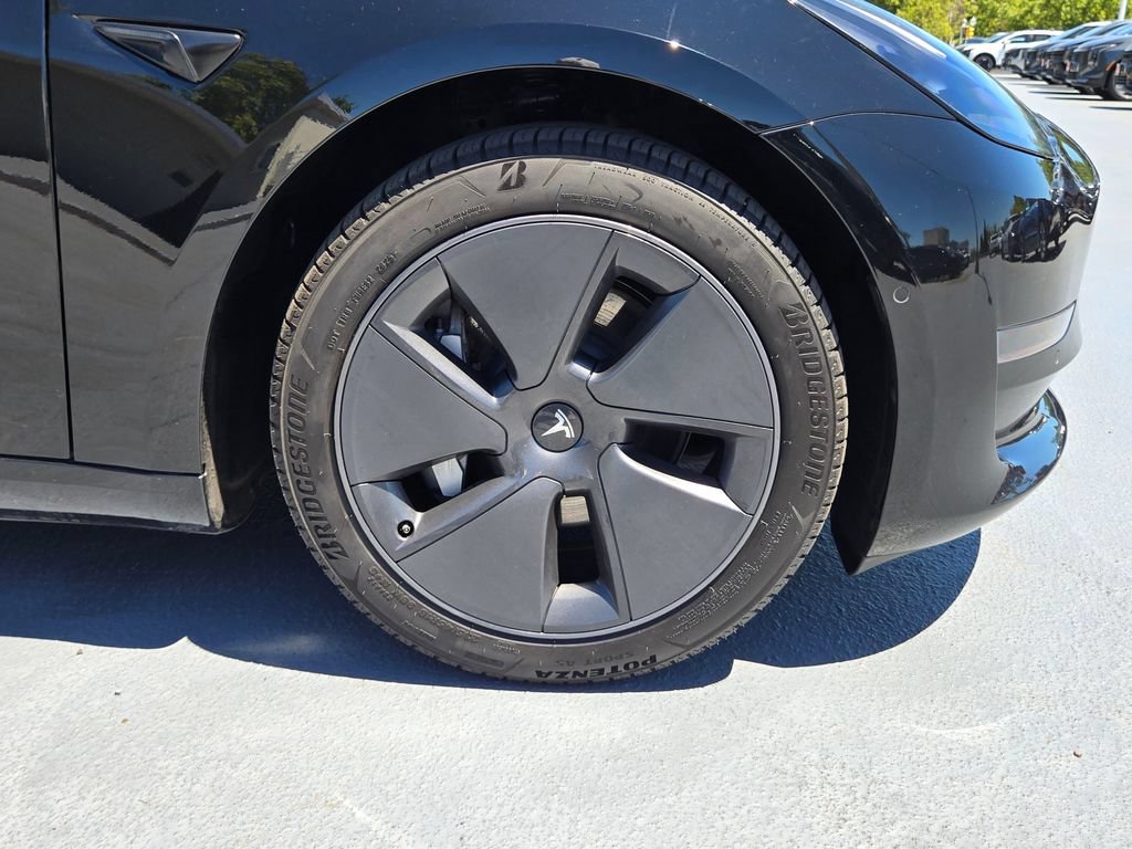 Used 2021 Tesla Model 3 Standard Range Plus RWD image 9
