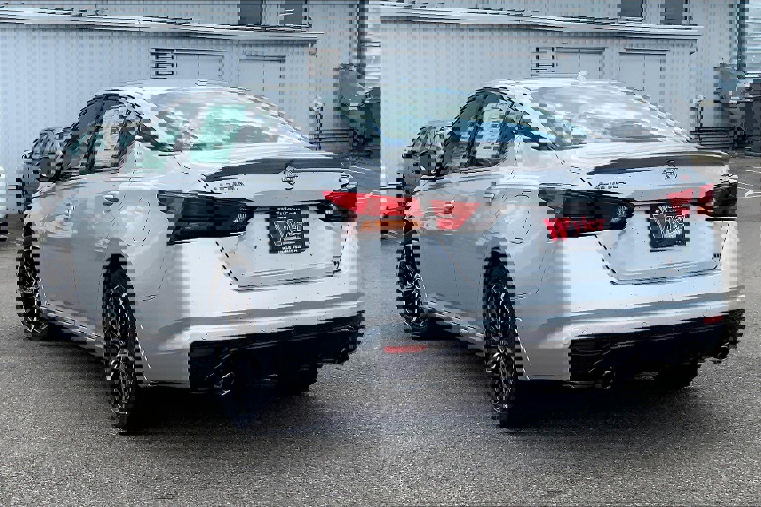 New 2025 Nissan Altima 2.5 SR image 3