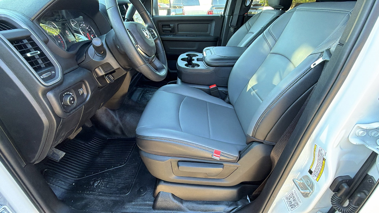 New 2026 RAM 3500 Tradesman w/ Chrome Appearance Group A AWD/4WD image 16