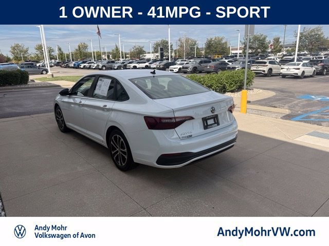 Used 2022 Volkswagen Jetta Sport FWD image 4