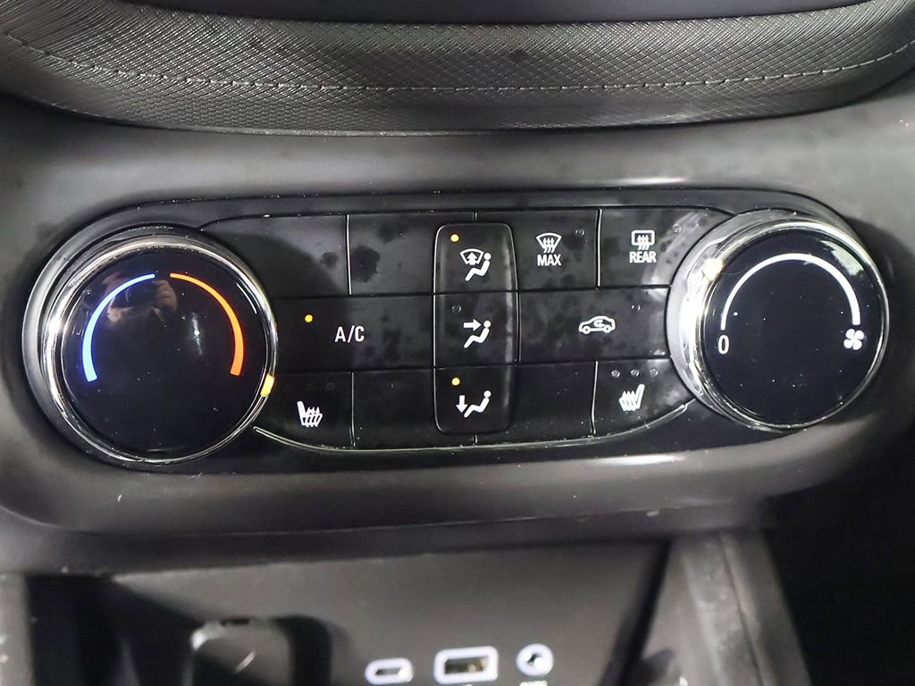 Used 2022 Chevrolet TrailBlazer LT AWD/4WD image 41