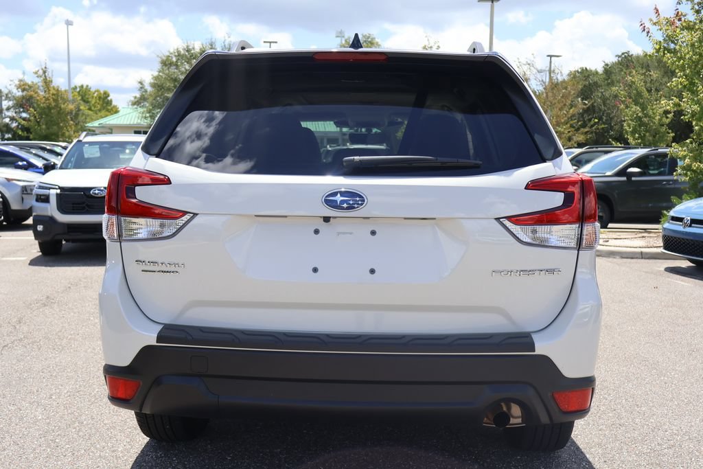 Used 2024 Subaru Forester Premium AWD/4WD image 8