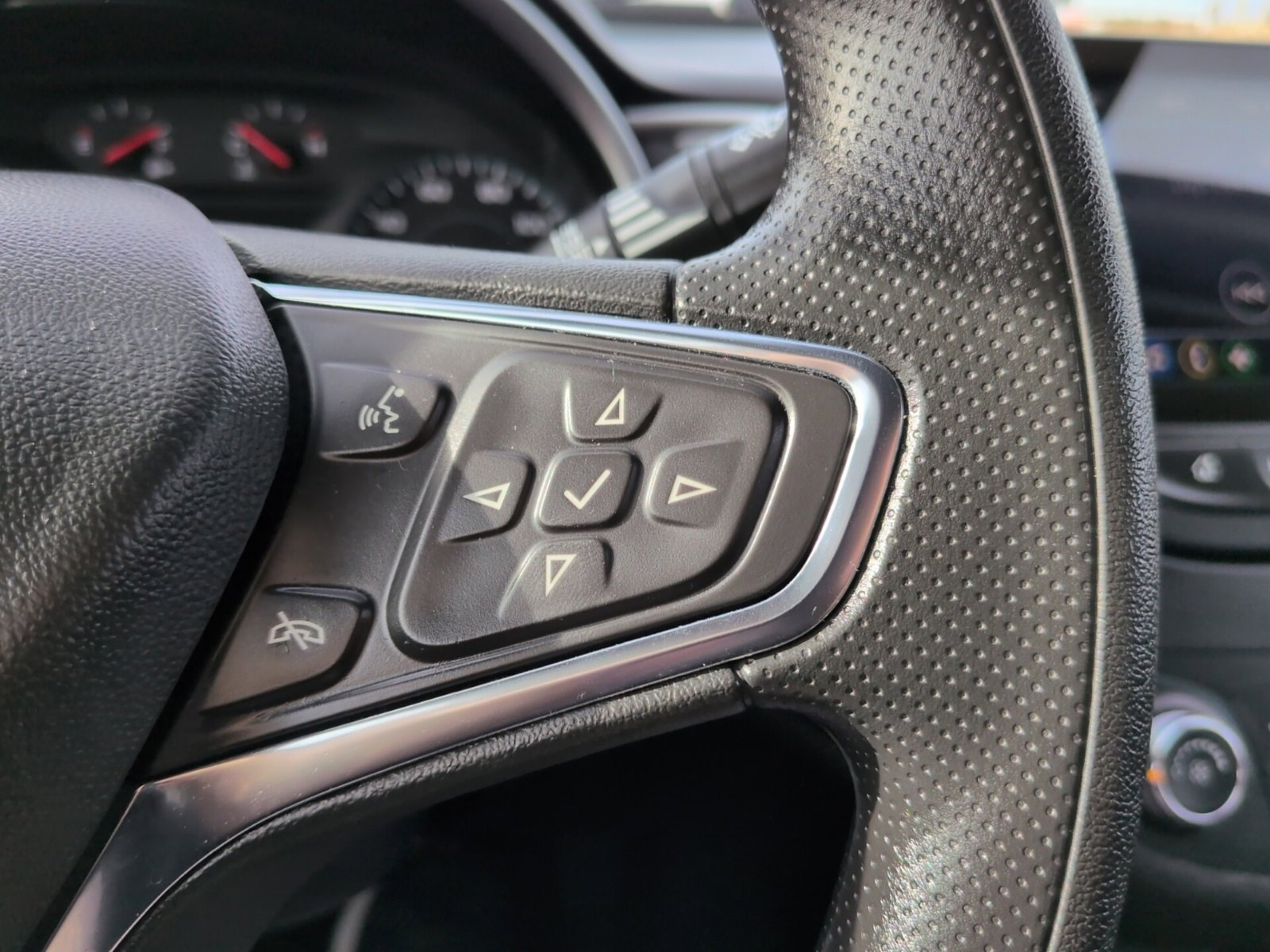 Used 2024 Chevrolet Malibu LS image 18