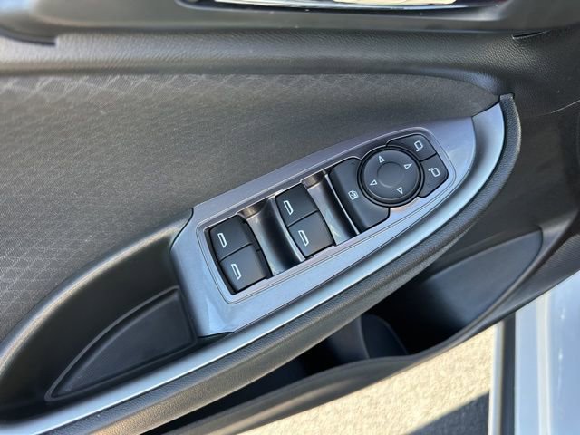 Used 2021 Chevrolet Malibu RS image 9