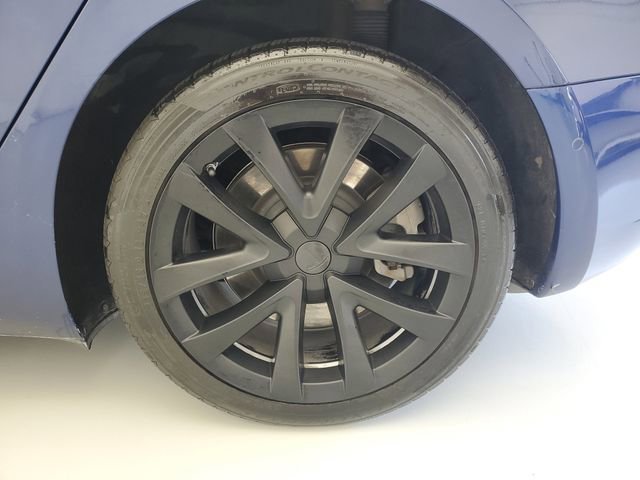 Used 2022 Tesla Model 3 Long Range AWD/4WD image 11