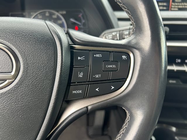 Used 2019 Lexus UX 200 w/ Accessory Package 2 FWD image 17