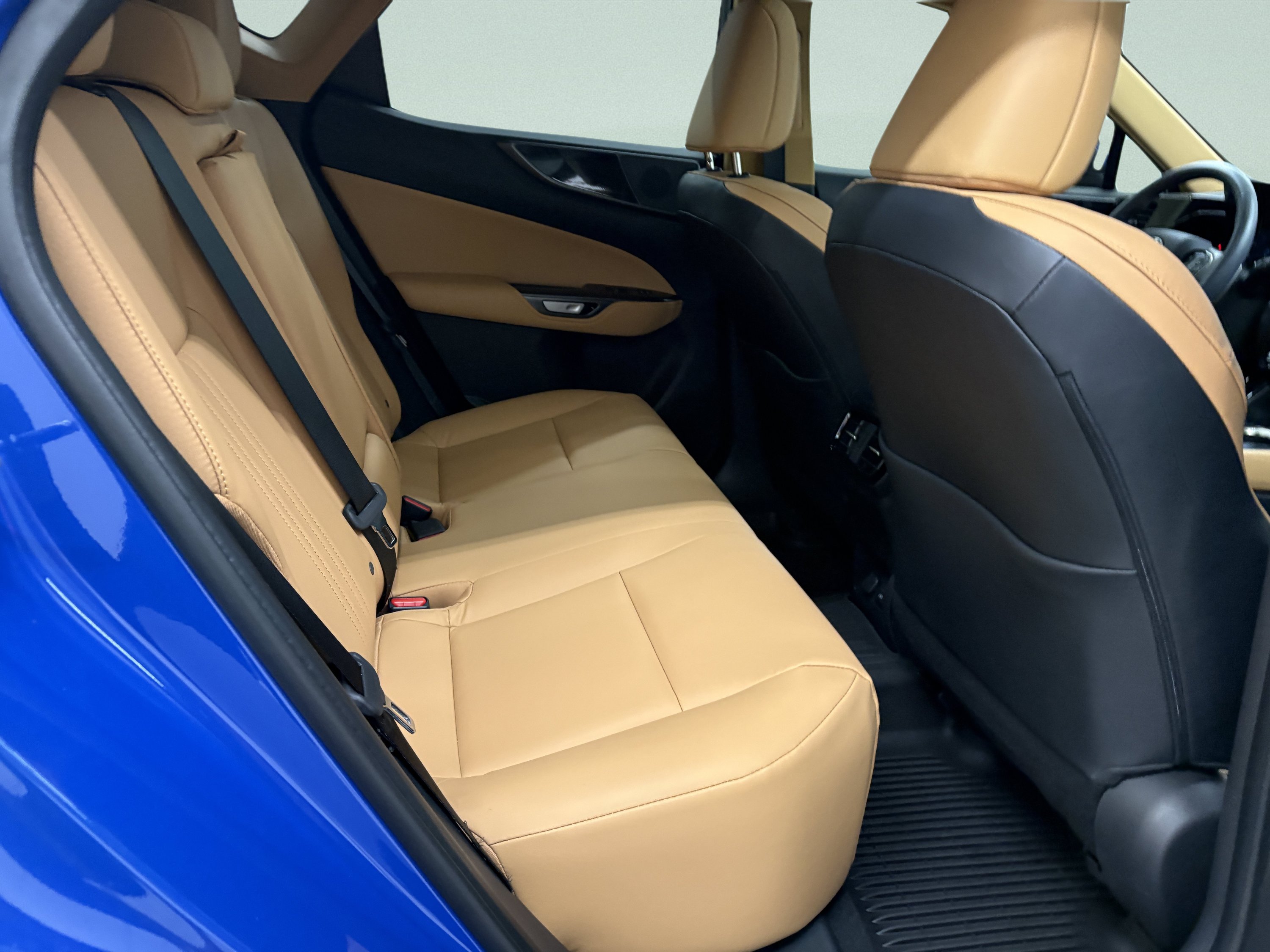 Used 2025 Lexus NX 350 AWD w/ Accessory Package (2T) image 24