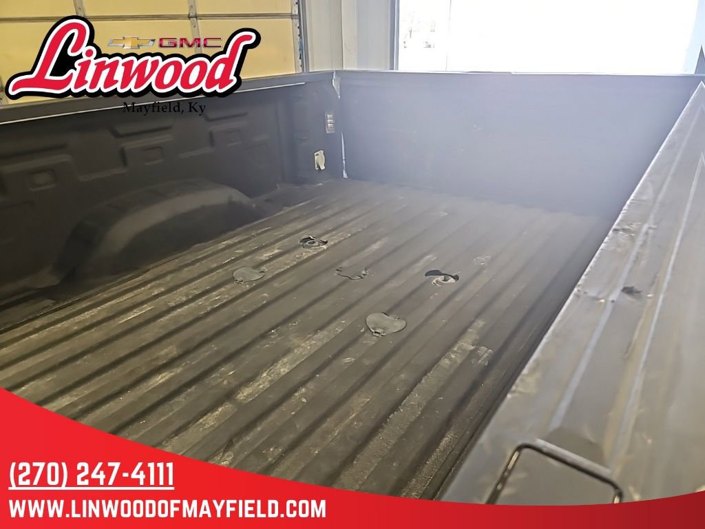 Used 2022 Chevrolet Silverado 2500 Custom w/ Custom Value Package AWD/4WD image 16