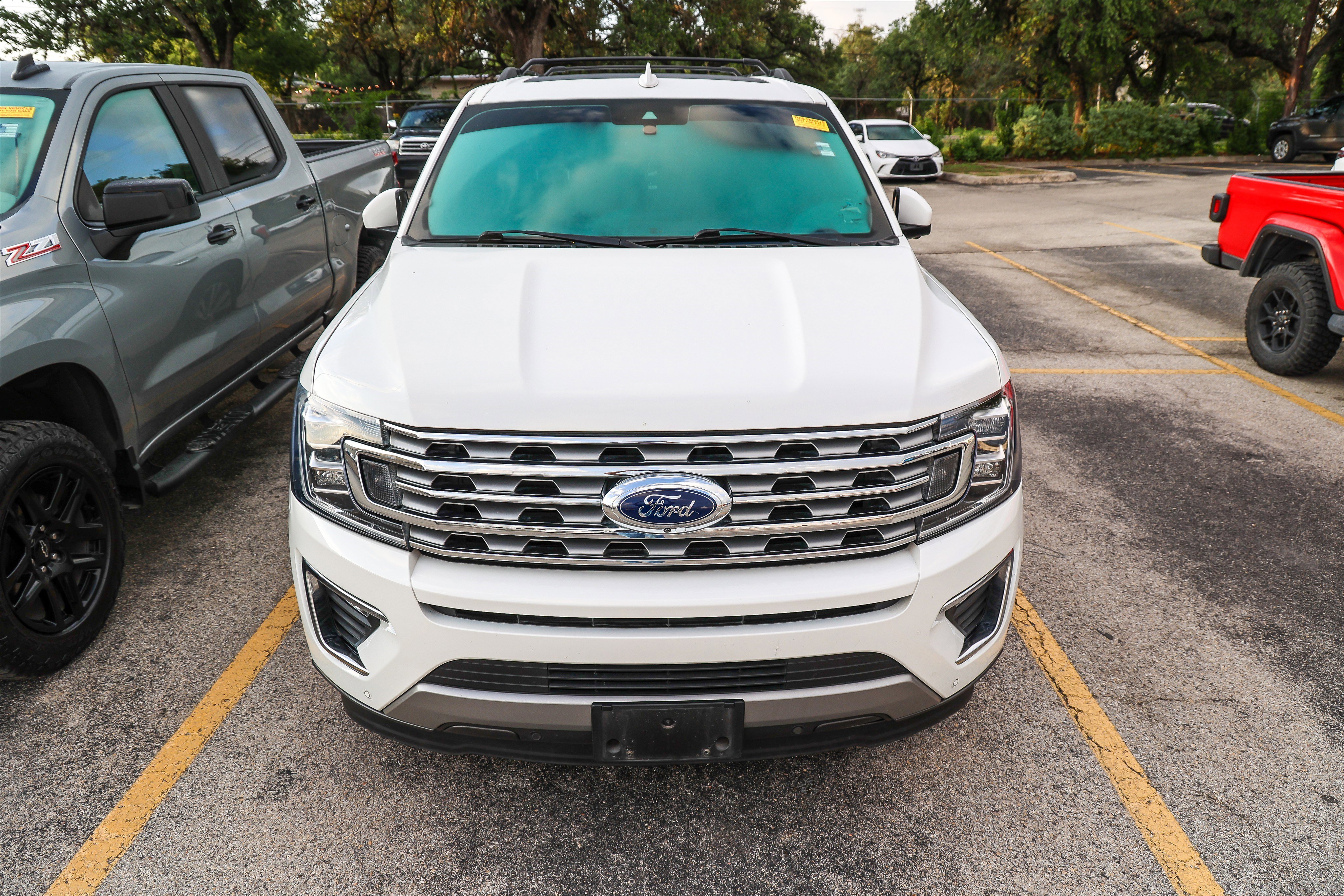 Used 2021 Ford Expedition Limited RWD image 5