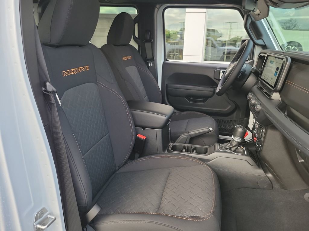 New 2026 Jeep Gladiator Mojave AWD/4WD image 18