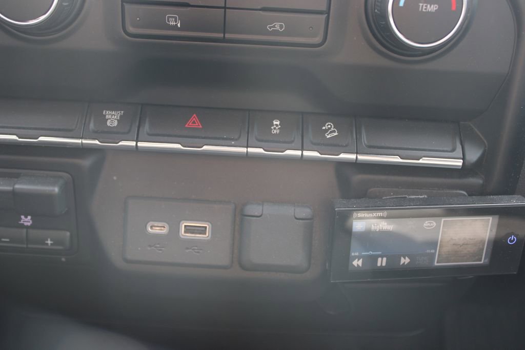 Used 2020 Chevrolet Silverado 2500 LT w/ Z71 Off-Road Package image 24