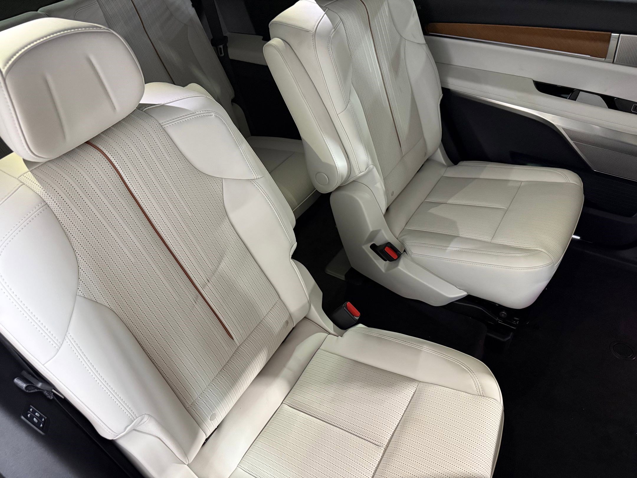 New 2026 Cadillac Vistiq Sport image 49