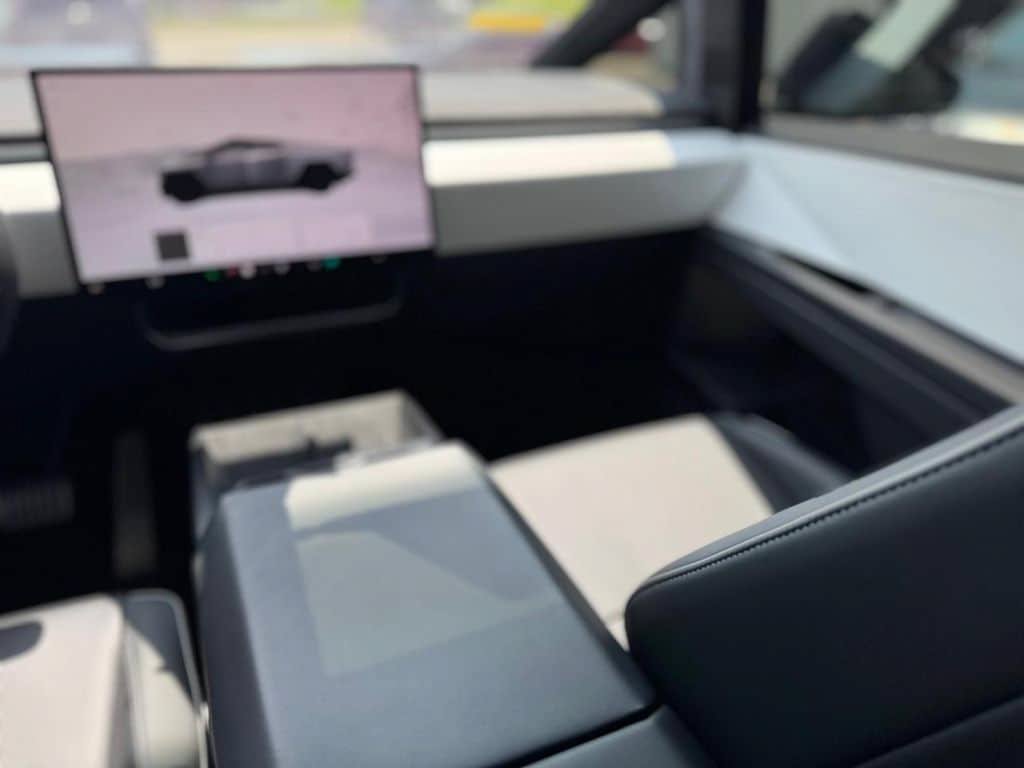Used 2024 Tesla Cybertruck Cyberbeast AWD/4WD image 20