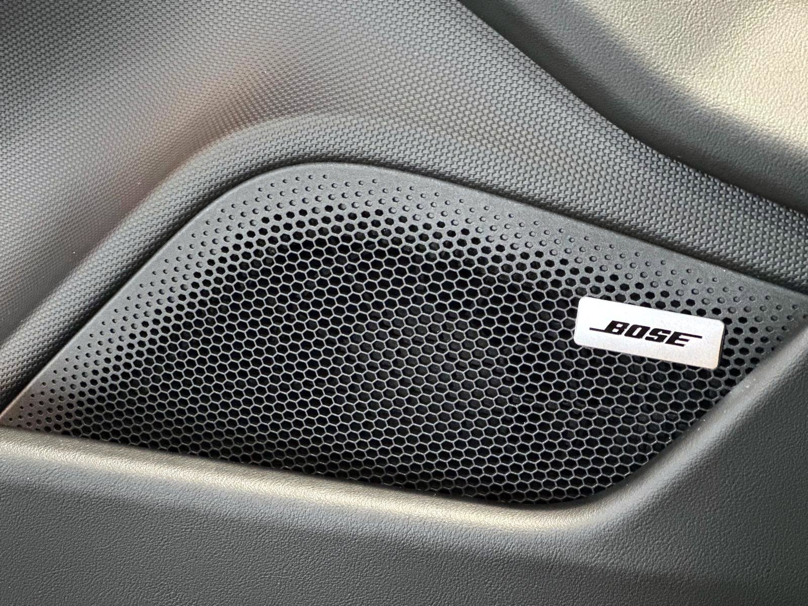 Certified 2025 Porsche Taycan image 20